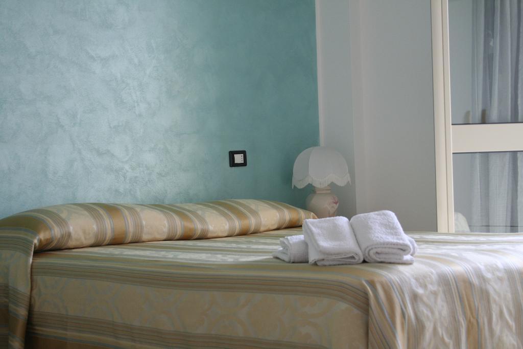 Bed And Breakfast Cirelli Скалеа Номер фото